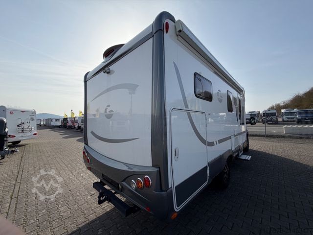 Semi-integrated camper GIOTTILINE Therry T37