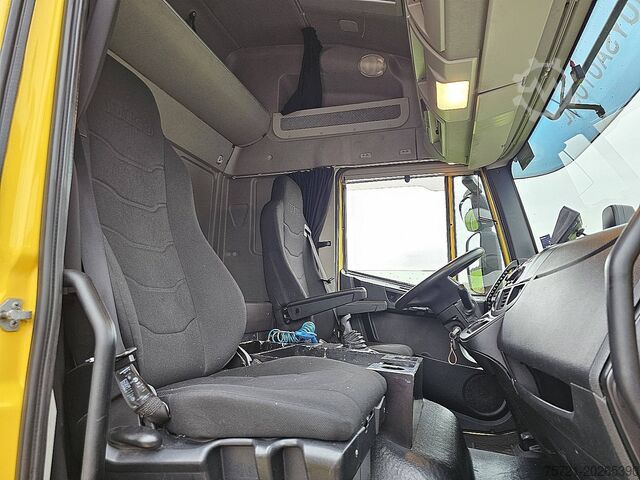 Car transporter IVECO 120E28 EUROCARGO FLY DECK 2 CARS