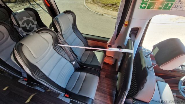Minibus MERCEDES-BENZ 519 Sunset S 4 Ferqui Chasis 907 Vorlauffahrzeug