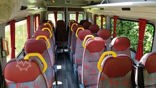 Minibus VOLKSWAGEN 3 x MAN TGE Lagerfahrzeug baugleich Crafter