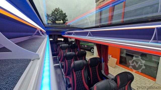 Minibus MERCEDES-BENZ 519 und 517 Glasdach XXL  20 Sitze Stock