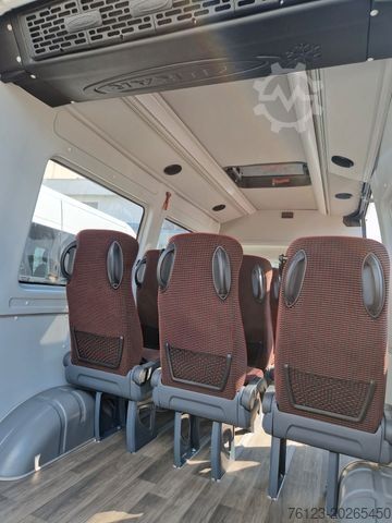Minibus IVECO Daily C35 M1 9 Sitzer sauberes Fahrzeug
