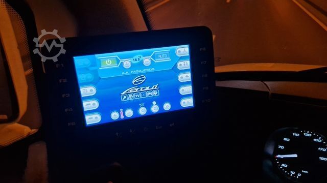 Minibus IVECO Daily 70 Vorlauffahrzeug Ferqui Sunrise 2,5 m B