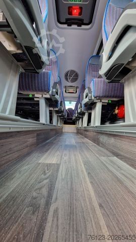 Minibus IVECO Daily 70 Vorlauffahrzeug Ferqui Sunrise 2,5 m B
