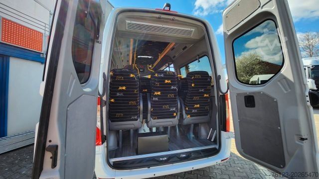 City bus MERCEDES-BENZ 2 x Vorlauffahrzeug Bürgerbus Niederflur 9 Sitze