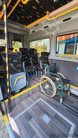 City bus MERCEDES-BENZ 2 x Vorlauffahrzeug Bürgerbus Niederflur 9 Sitze