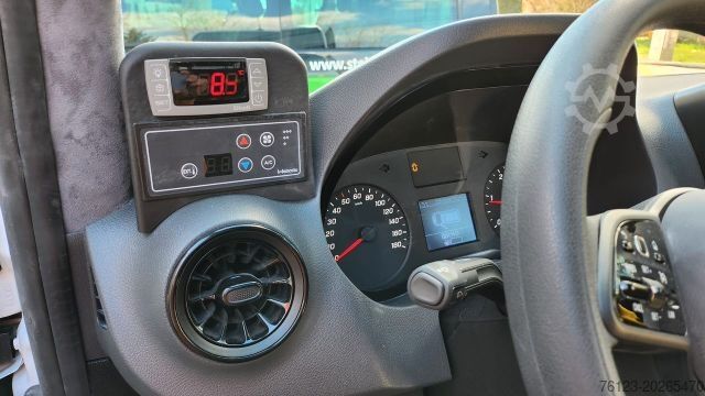 City bus MERCEDES-BENZ 2 x Vorlauffahrzeug Bürgerbus Niederflur 9 Sitze