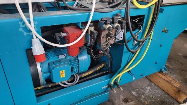 Injection molding machine BOY 50 T2