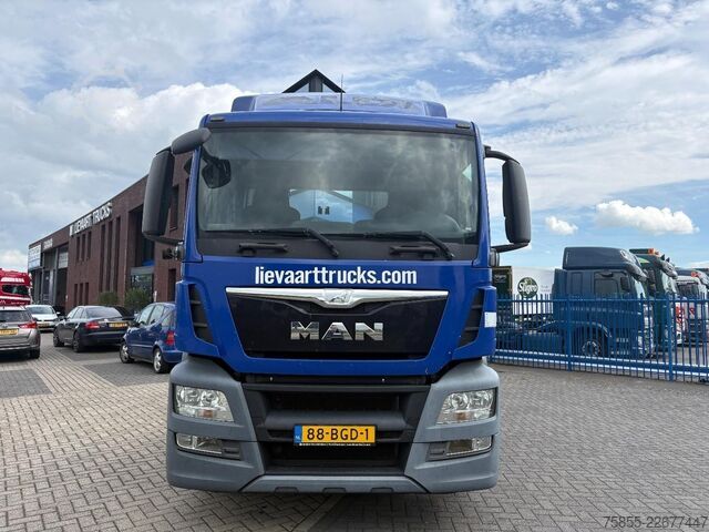 Standard tractor MAN TGS 18.320 Euro 6 / 728.000 KM / NL Truck