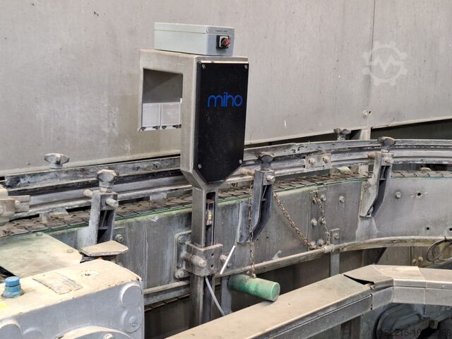 Miho Leerflascheninspektor David EBI (Leerflascheninspektion) (2004) Miho EBI (Leerflascheninspektion)