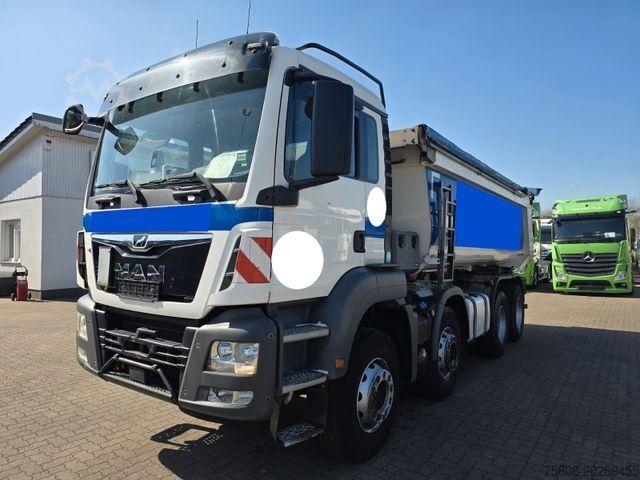 Tipper truck MAN TGS 35.420 8x4BB Muldenkipper Schmitz Stahl