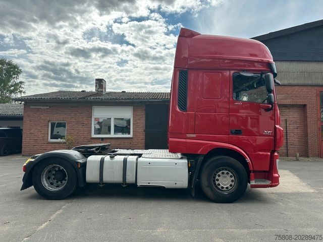 Standard tractor unit DAF XF 460 FT SSC 2 Tanks Retarder Standklima ACC LD