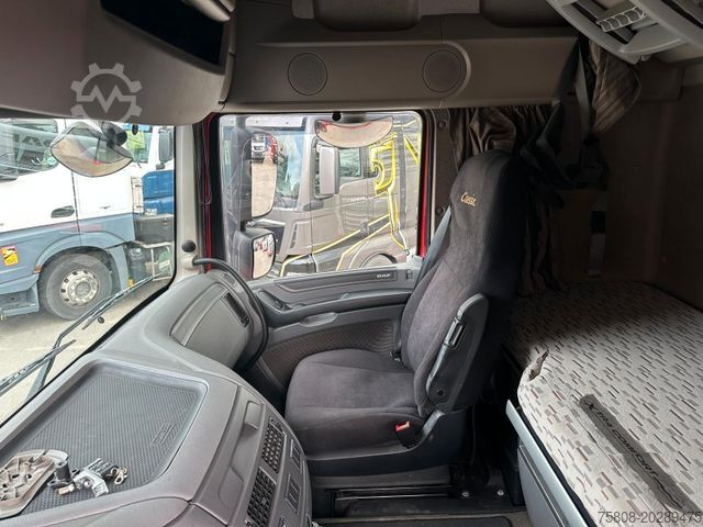 Standard tractor unit DAF XF 460 FT SSC 2 Tanks Retarder Standklima ACC LD