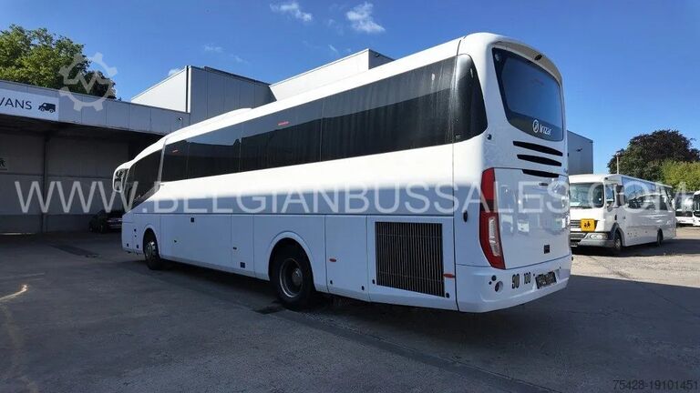 Reisebus Irizar I6 12.35 / Lift