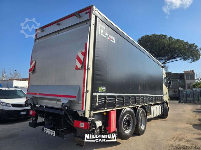 Flatbed truck with tarp Iveco SWAY 460 CENTINATO 7,40 SPONDA RETARDER
