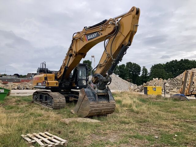 Demolition Excavator Sany SY500H with long front demolition rig