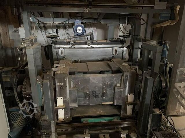 Automatische Zapfenschneidmaschine Comec mit Lader, geeignet für rechteckige Holz- oder Spanplatten  Comec FFM/LX