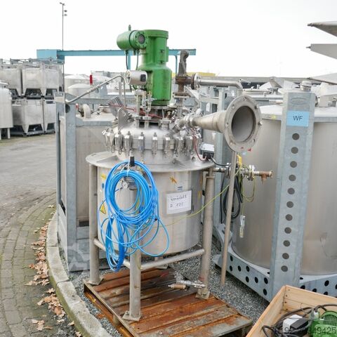 225 liter heat-/coolable pressure vessel, Aisi 316 with propeller agitator Roscher Apparatebau 9378