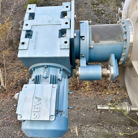 29,000 litre heatable/coolable vacuum mixer with beam agitator made of V4A stainless steel K0081