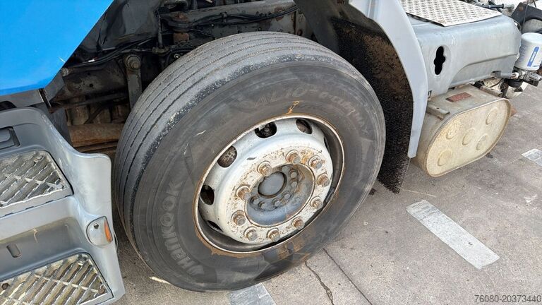 Fahrgestell mit Fahrerhaus Renault Premium 320 (BOITE MANUELLE / MANUAL GEARBOX)