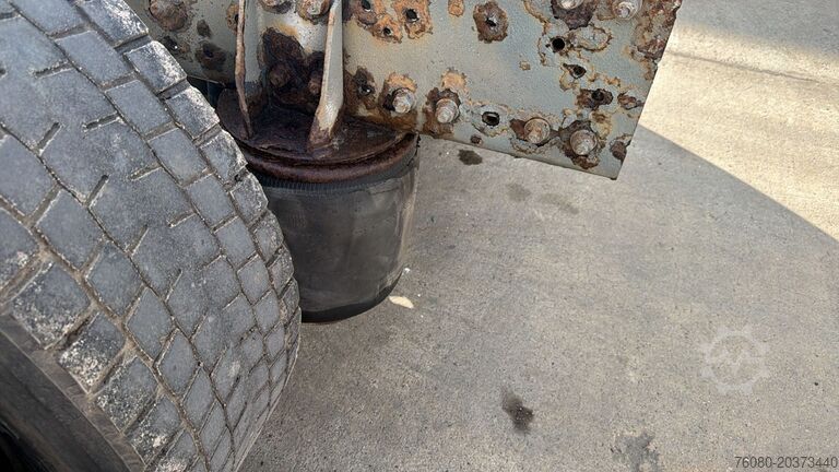 Fahrgestell mit Fahrerhaus Renault Premium 320 (BOITE MANUELLE / MANUAL GEARBOX)