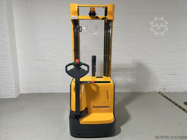 Manual stacker Jungheinrich EJC 214