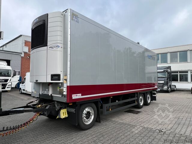 Kühlanhänger SCHMITZ CV 1350 Doppelstock Strom Alu-Felgen Aluboden