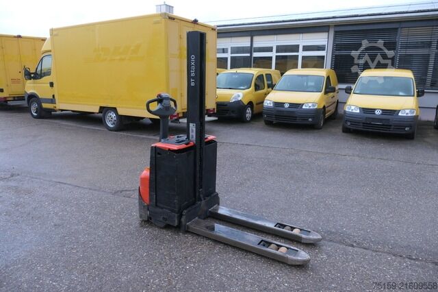 Hochhubwagen bt SWE 080L