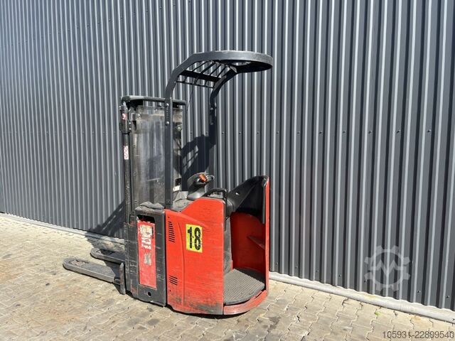 Stand-on stacker Linde D14SP
