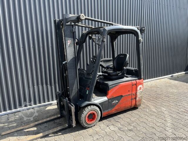 Electric 3-wheel forklift Linde E16-02