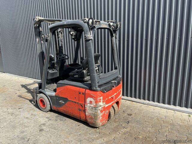 Electric 3-wheel forklift Linde E16-02