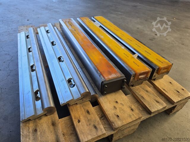 Richtpresse UKB 20.273 + 10.115 Radius werkzeug