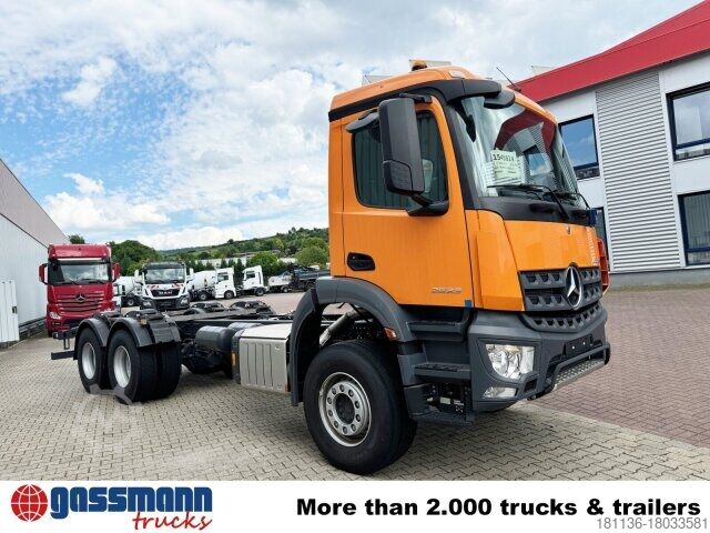 Abrollkipper Mercedes-Benz Arocs 2633 6x4, 2x Nebenantrieb