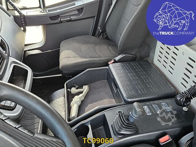 Sliding tarpaulin Iveco EuroCargo 140 E22