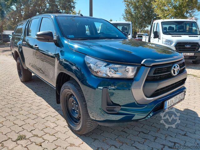 Van TOYOTA Hilux Double Cab Duty 4x4