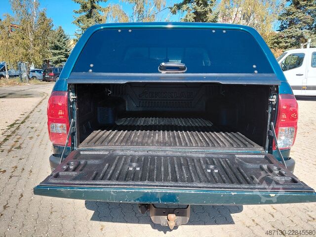 Van TOYOTA Hilux Double Cab Duty 4x4