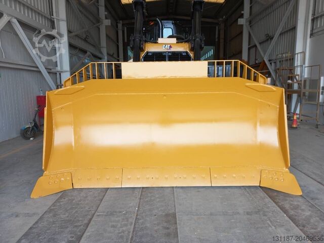 Planiermaschine Caterpillar D8T (Jebel Ali)