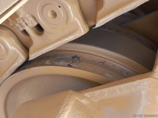 Planiermaschine Caterpillar D8T (Jebel Ali)