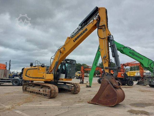 Raupenbagger Liebherr R936LC