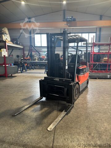 Gabelstapler Toyota 7FBMF30