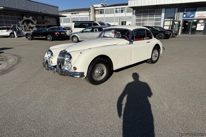 Nutzfahrzeug XK 150 Limousine / Swiss-Vehicle
