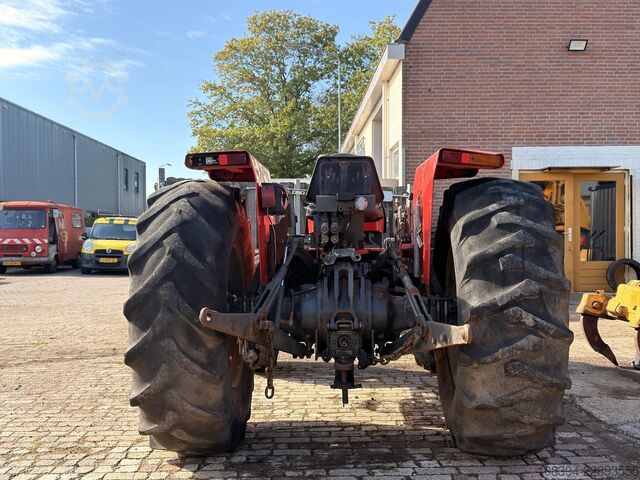 Traktor Massey Ferguson 390 4WD Tractor