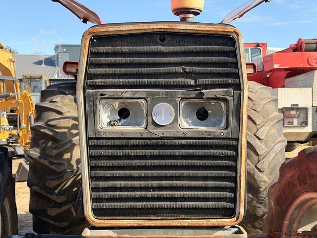 Traktor Massey Ferguson 390 4WD Tractor