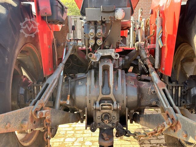 Traktor Massey Ferguson 390 4WD Tractor