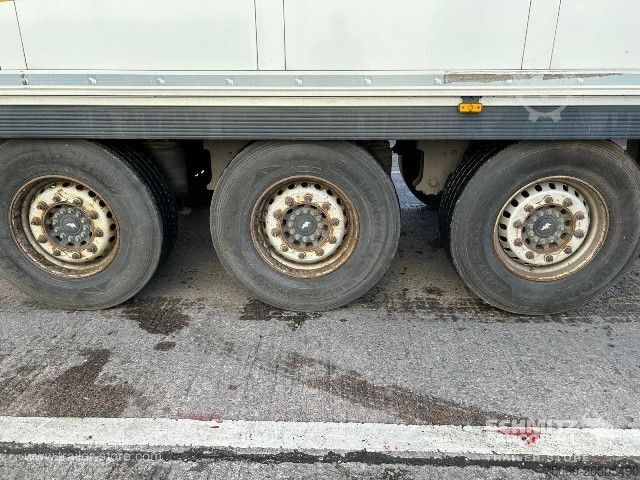 Reefer semitrailer Schmitz Cargobull Reefer Multitemp