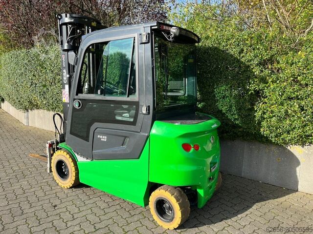 Elektro 4 Rad-Stapler Cesab Toyota 9FBM35T