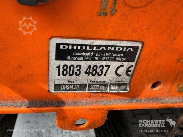 Reefer semitrailer Schmitz Cargobull Tiefkühler Multitemp Ladebordwand