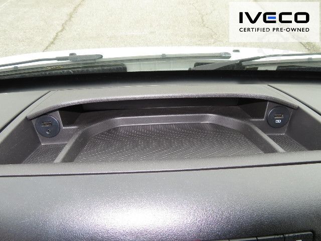 High top van IVECO Daily 35S16V Klima, AHK, PDC, lang + hoch