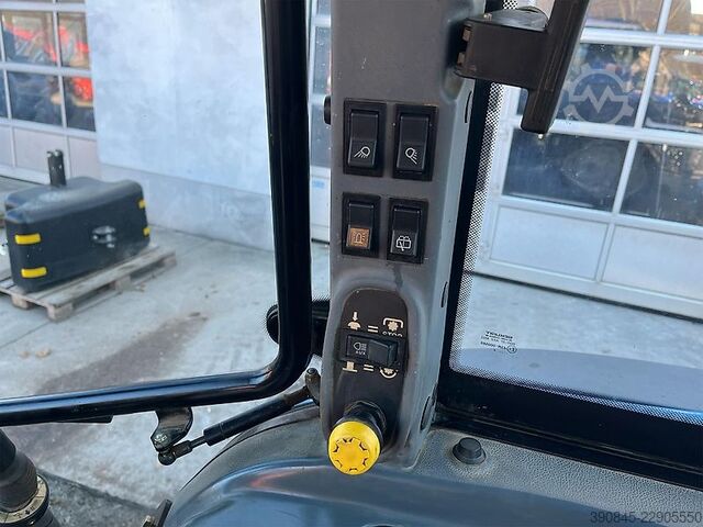 Traktor New Holland TL 100 A