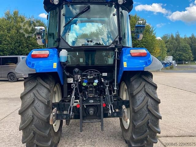 Traktor New Holland T4.55